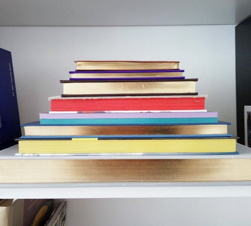 gilt-fore-edge-of-books-1024x768